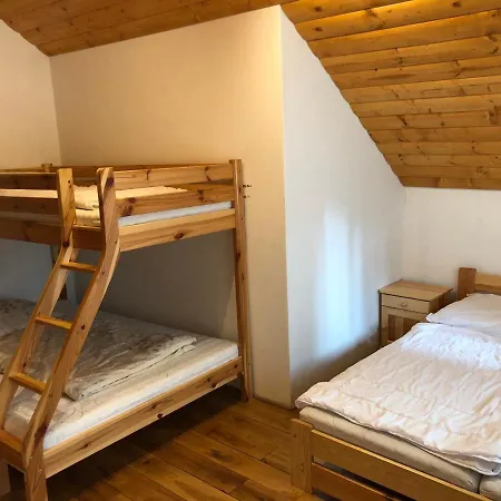 Alojamento de Turismo Selvagem Luxusny Zrub Lazisko